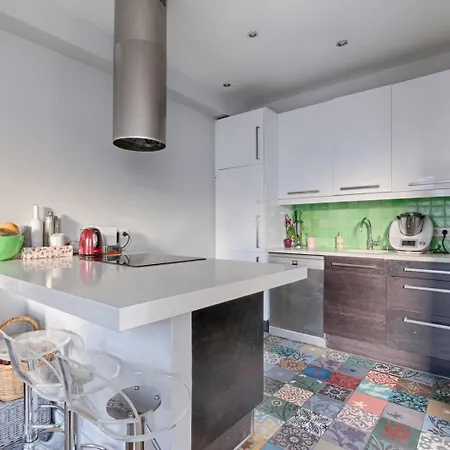 Apartman Residor - Spacious And Bright !